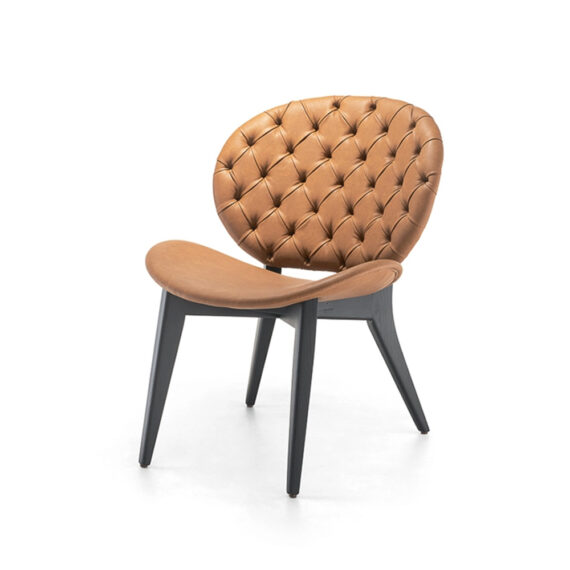 CURVE CAPITONE LOUNGE CHAIR