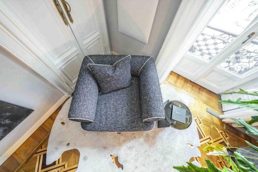 ROSA CHAIR